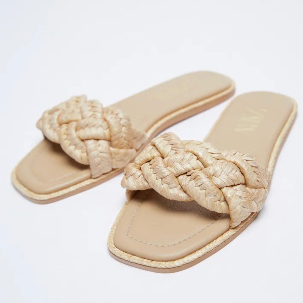 ZARA - WOVEN RAFFIA FLAT SANDALS